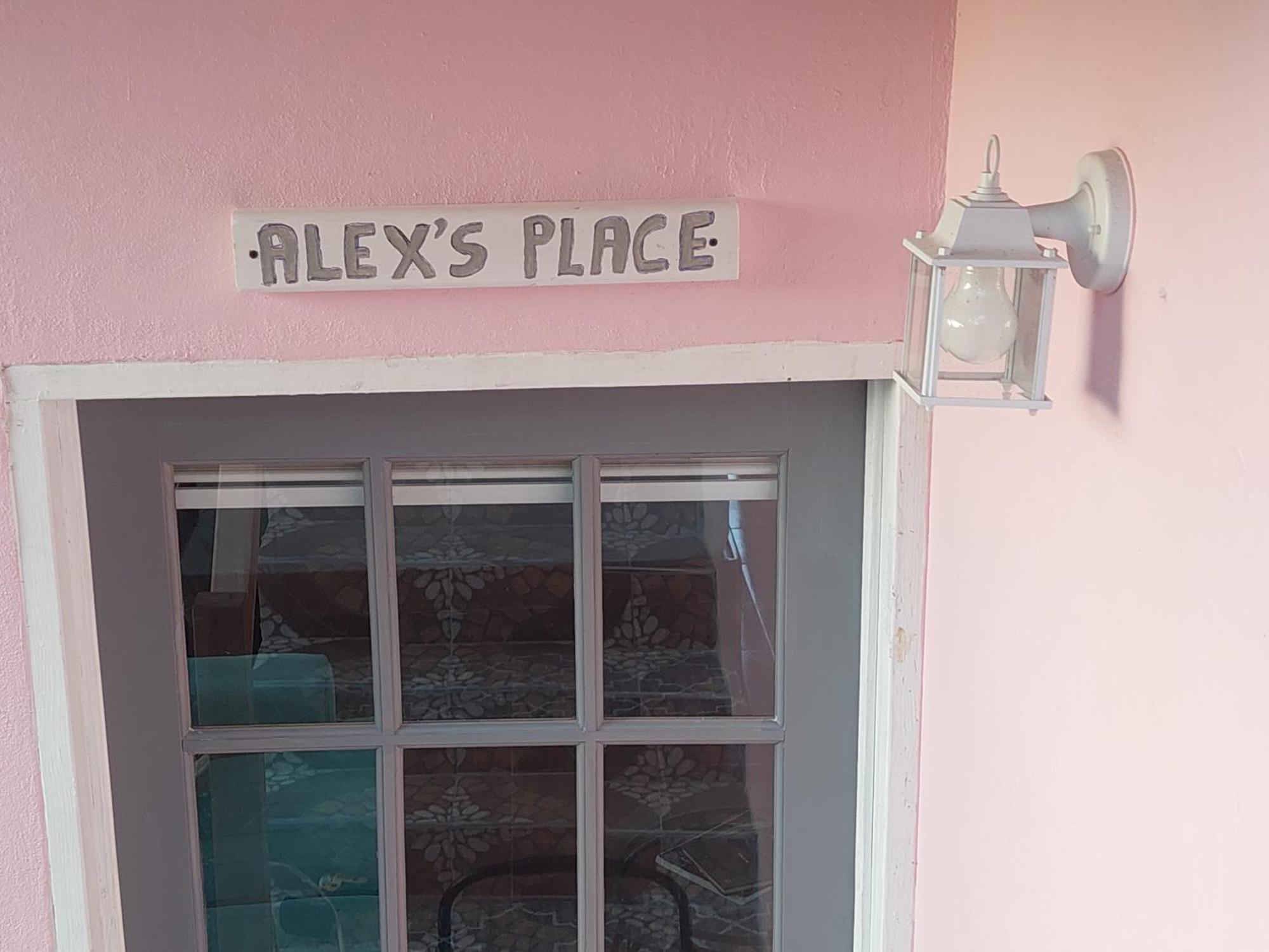 Alex'S Place - Tim Pappies Порт Антонио Екстериор снимка